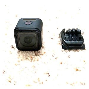 GoPro hero series 4 plus a mount